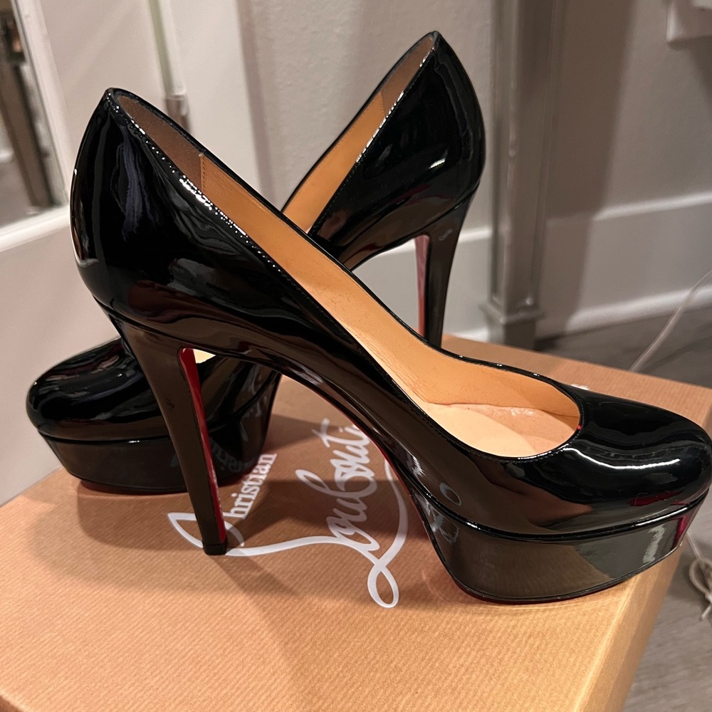 100% Authentic Christian Louboutin Bianca platform pumps